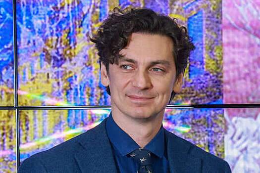 Актер Илья Бледный признался, что намеренно скрывает семью от общественности