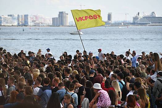 Известные комики и блогеры проведут лекции для россиян