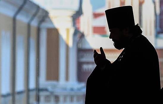 Священник напал на посетителя храма в Москве