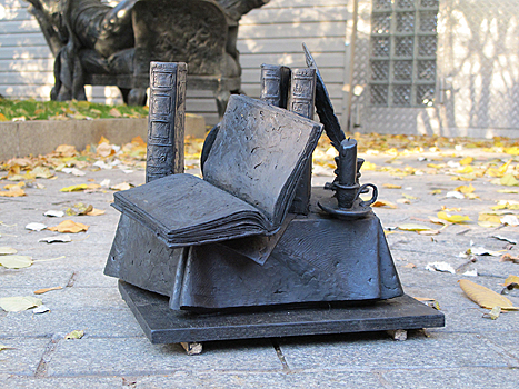 Памятник словарю Даля стал вторым в голосовании народных достопримечательностей