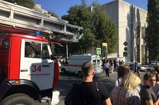 Один человек погиб на пожаре в отеле в центре Ростова