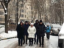 Глава управы обсудил с жителями Аллеи Жемчуговой вопросы эксплуатации жилых домов