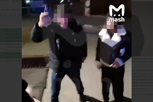Пьяная парочка напала на волонтеров, спасающих птиц на пляже Анапы