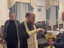Хинштейн освятил свой кабинет в здании правительства Курской области