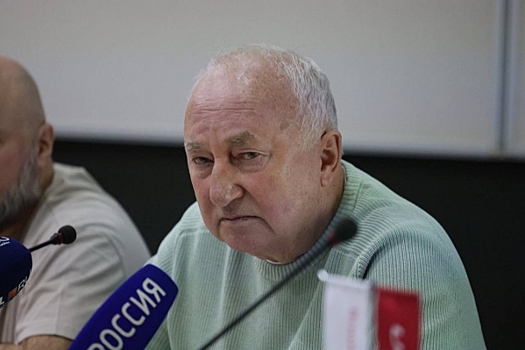 Глава «Уральских авиалиний» раскрыл, были ли свердловчане на борту лайнера, приземлившегося в поле