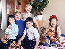 Мать-одиночка с четырьмя детьми благодарит соцзащитников: «Вашей доброты хватает на всех»