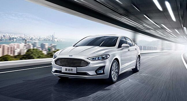Ford Fusion появился в Китае и получил дисплей в стиле Tesla с SYNC4