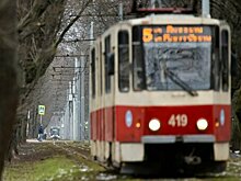 В Екатеринбурге ДТП с трамваем №1 заблокировало выезд из Академического