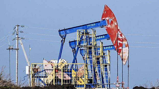 Прогноз курса доллара: геополитика важнее нефти