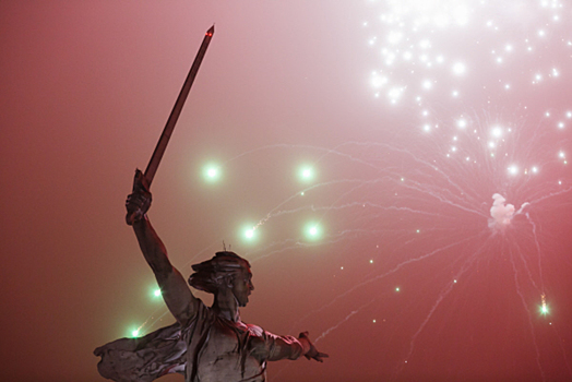 СМИ: Внутри монумента «Родина-мать зовёт!» погиб ректор московского вуза