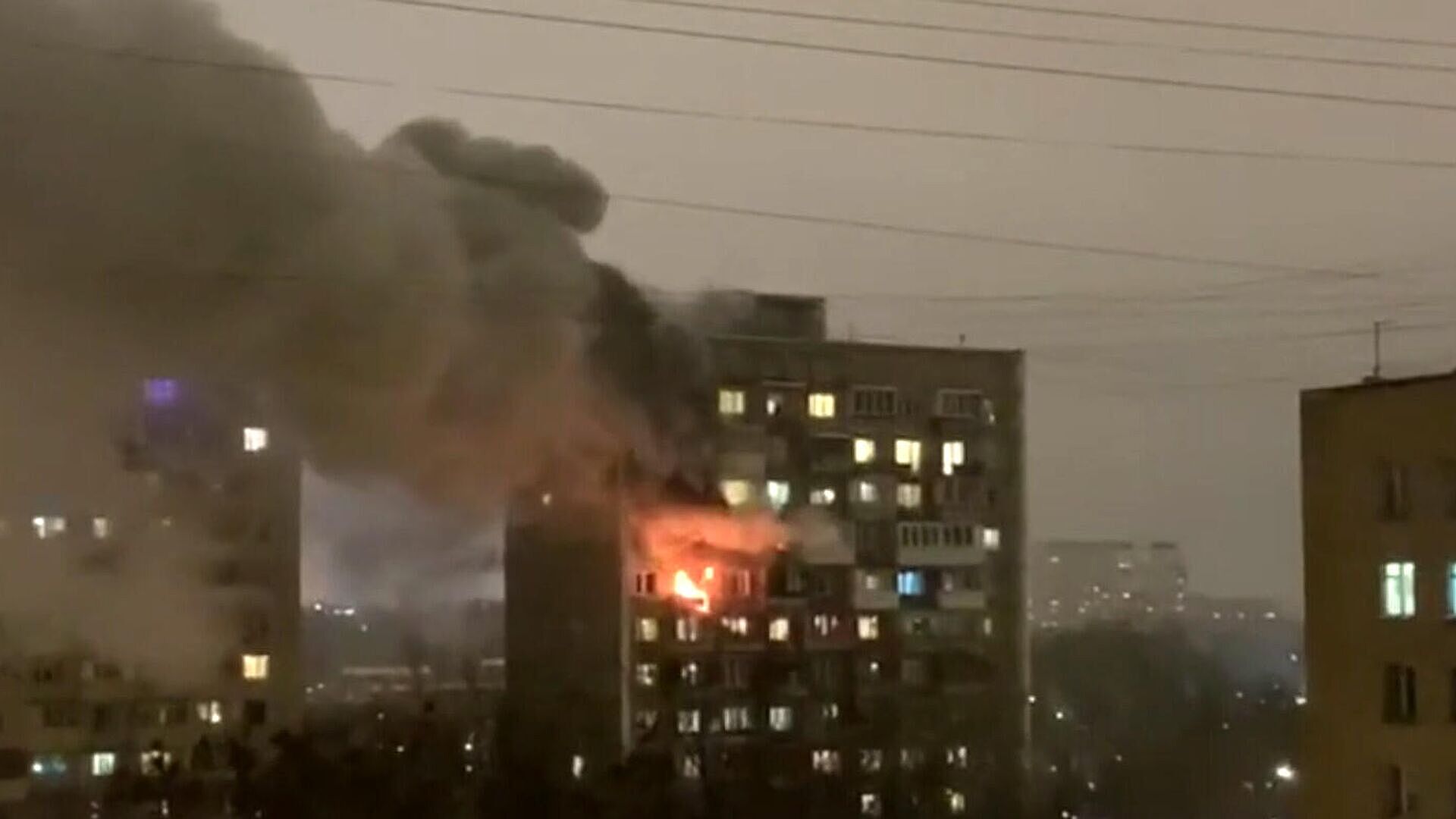 Три человека пострадали при пожаре в квартире на востоке Москвы