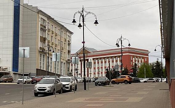 В Курске 25 аварийных участков дорог устранят до 2026 года