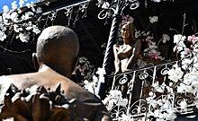 "Это место свиданий и первых поцелуев" — в Казани появилась скульптура, посвященная любви