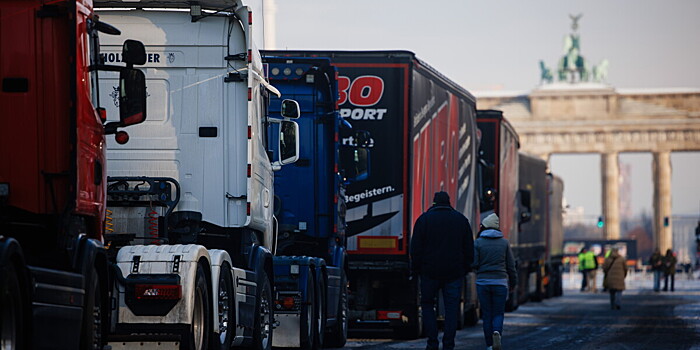 Масштабная забастовка транспортников парализовала движение в Берлине
