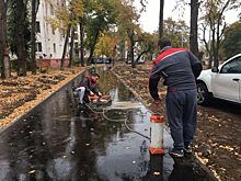 В Балакове были взяты на исследование образцы асфальта с новых тротуаров