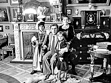 "Даже Церетели был скромнее": фотограф об истории снимка семьи Ильи Глазунова