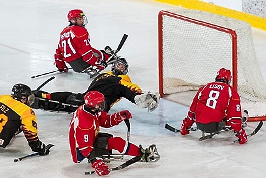 Подмосковные следж‑хоккеисты помогли сборной России стать чемпионами мира в группе В