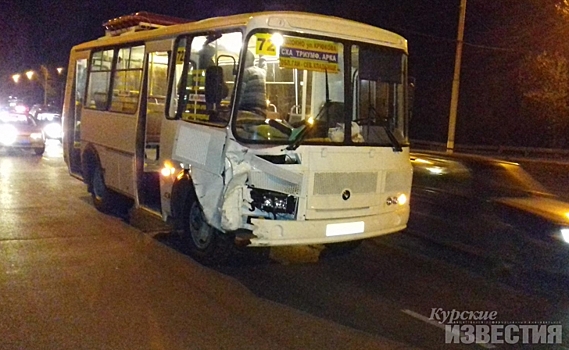 В госавтоинспекции сообщили о подробностях аварии на улице Энгельса в Курске
