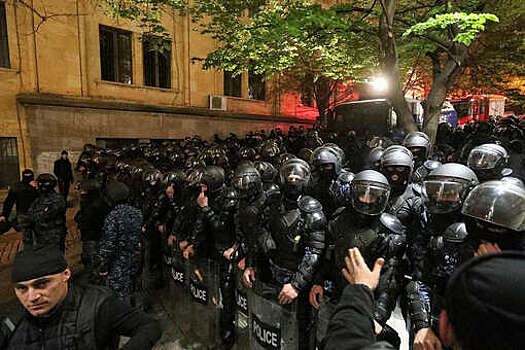 Грузинская полиция отошла с проспекта Руставели в Тбилиси