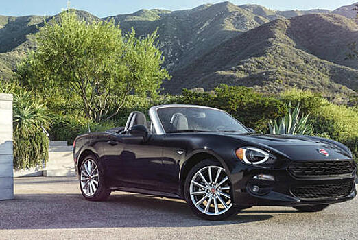 Fiat представил родстер на базе Mazda MX-5