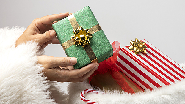 Где спрятать подарки: 15 мест, куда никто не залезет случайно