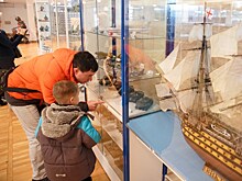 Волгоградец собрал модель британского корабля "Виктория"