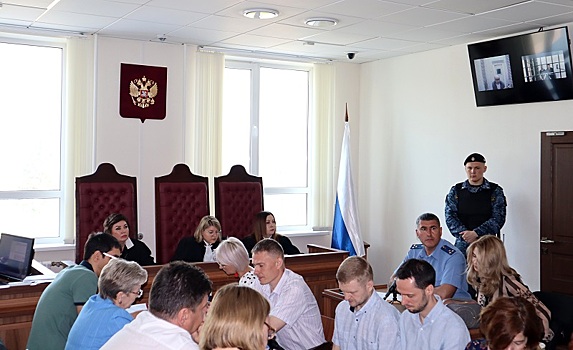 Кемеровский суд отложил рассмотрение дела руководства "Зимней вишни" по просьбе адвокатов