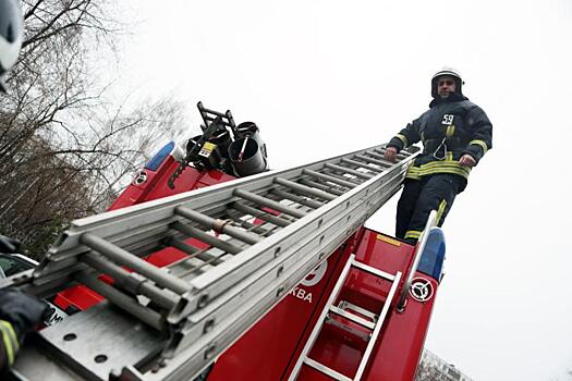 Поливомоечную технику в Москве до конца марта проверят на готовность к тушению природных пожаров