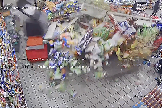 В США грабители в масках похитили банкомат, но потеряли его, уходя от погони