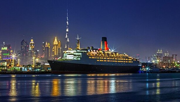 В Дубае королевский лайнер переделали в отель