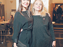 Елена Лядова вывела в свет маму