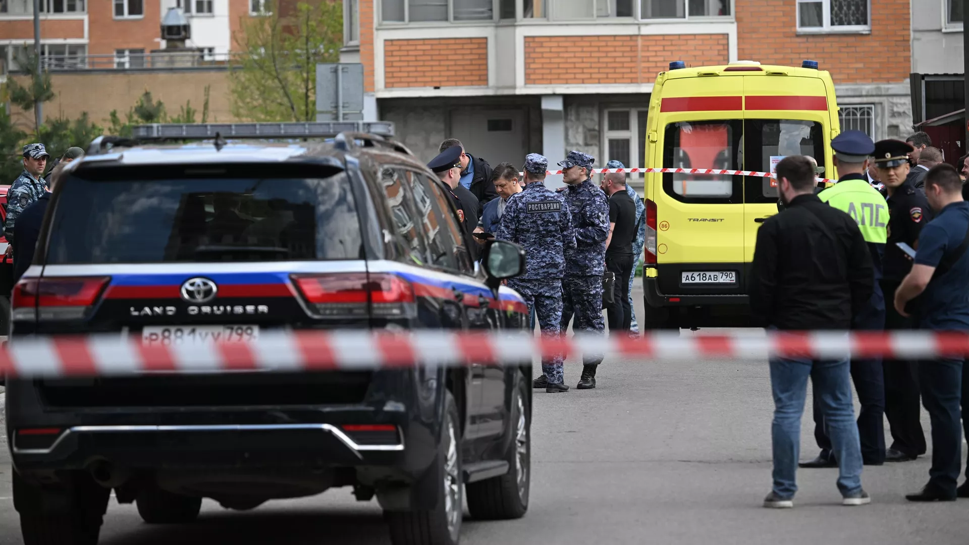 СК устанавливает соучастников теракта против генерала Москалика
