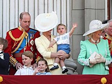 Коронавирус подозревают у одноклассников принцев Англии