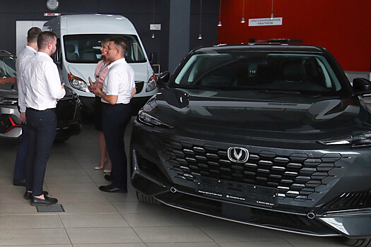 Россиянам назвали 15 автобрендов, которые еще не распродали прошлогодние машины