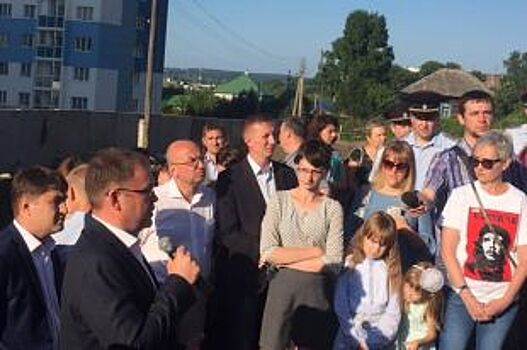 Мэр Кемерова встретился с жителями микрорайона «Кемерово-Сити»
