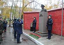 В Сызрани почтили память Героя Советского союза генерал-полковника Виталия Павлова