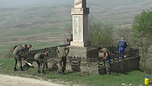 Российские миротворцы в Карабахе восстановили памятник воинам, павшим в годы Великой Отечественной войны
