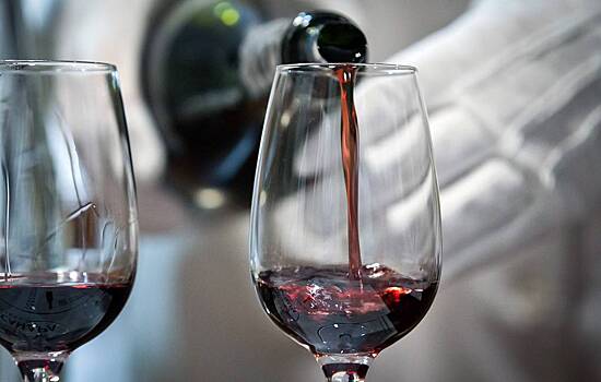 Греция заявила о рекордных поставках вина в РФ