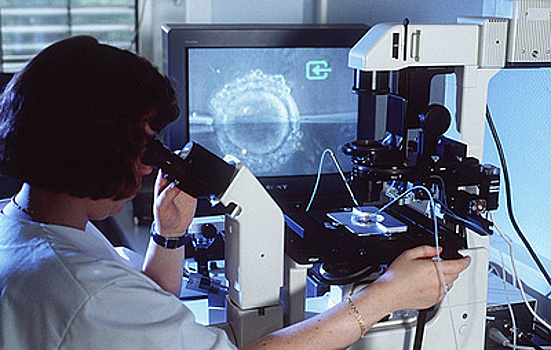 "Ненавидела себя за то, что я "бракованная". Что переживают пары, решившиеся на ЭКО