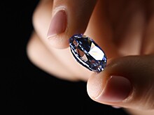 Продажи алмазов De Beers в феврале снизились на 13%