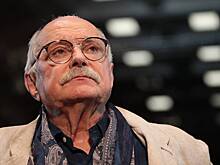 Михалков призвал не превращать опохмеление в новую волну застолья