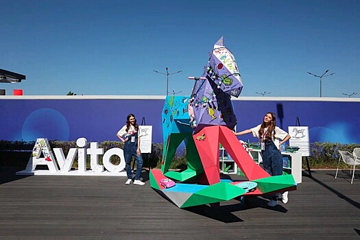 Арт-объект в честь «Года семьи» презентовали на ПМЭФ