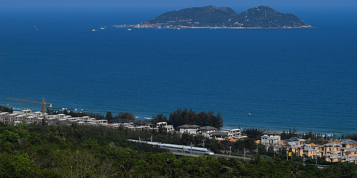 Хайнань и первая в мире опоясывающая остров высокоскоростная кольцевая железная дорога