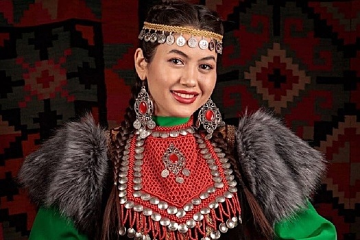 22-летнюю модель из Башкирии признали самой красивой девушкой Азии