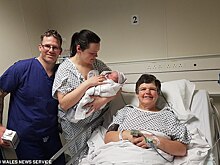 Родная кровинушка: бабушка стала суррогатной матерью для собственной внучки