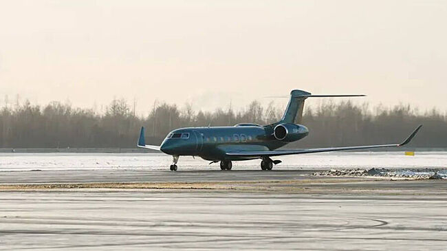 В Петербург прилетел малайзийский султан