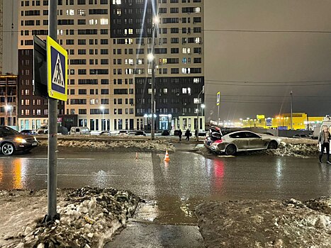 В Оренбурге водитель BMW сбил женщину на пешеходном переходе