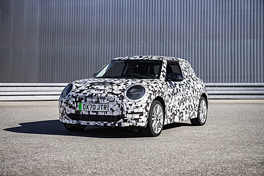 Хэтчбек MINI готовится к смене поколения: первые фотографии