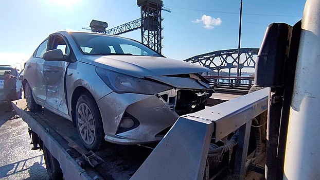 Вереница искореженных машин: в Ростове столкнулись 20 автомобилей