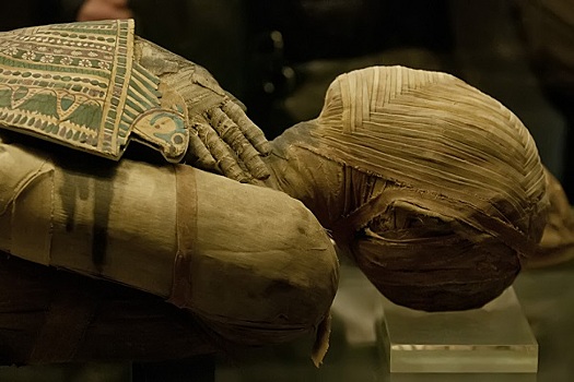 Ученые обнаружили мумию в пустом саркофаге